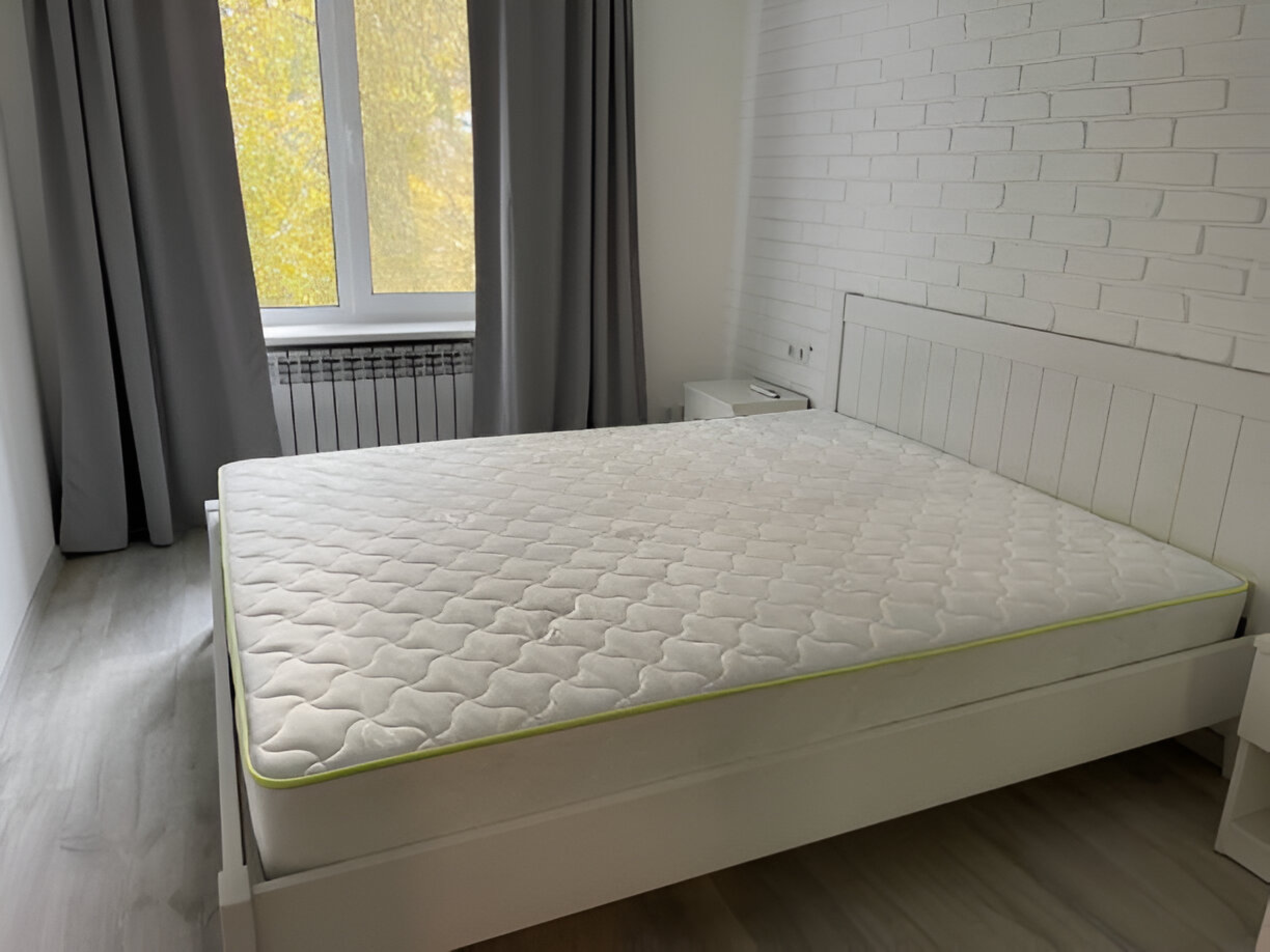 There are white Euro top mattresses, which are in white beds.