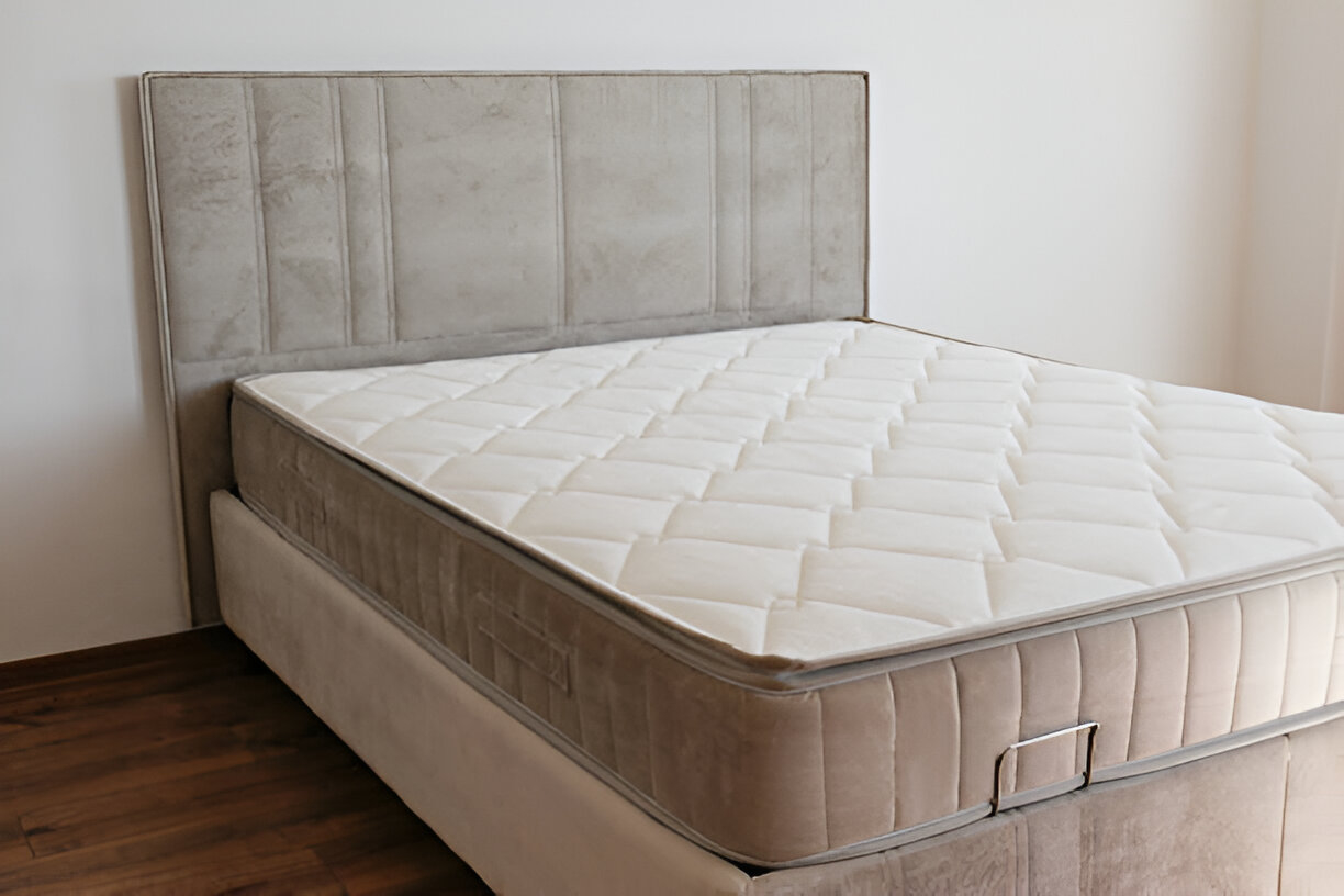 Here is a white Saatva mattress