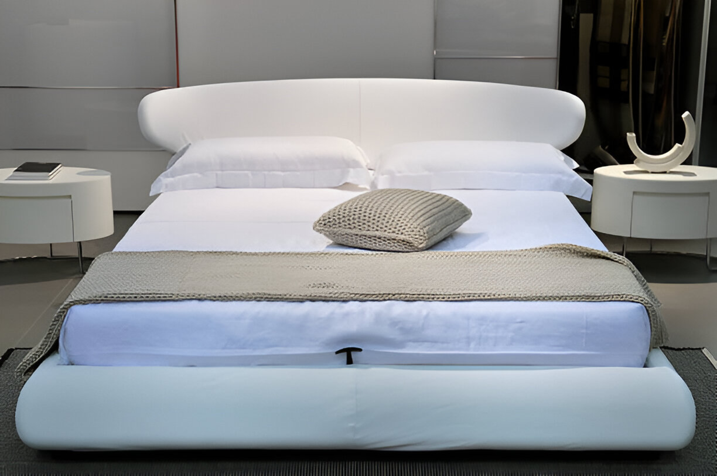 Helix Midnight Luxe Hybrid- Best Mattress for Couples